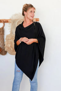 Knitted Poncho Black