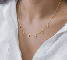 Jolie & Deen Teardrop Necklace Gold or Silver